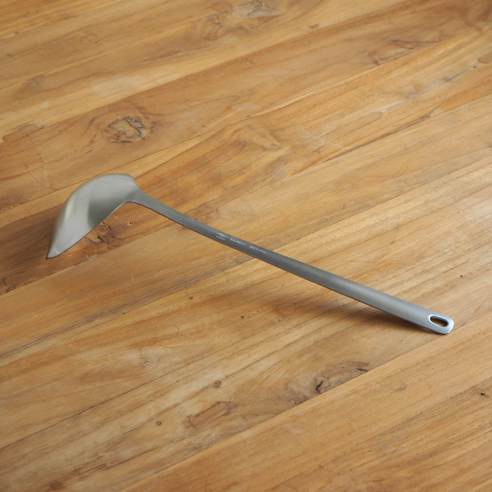 一菱金属　すくいやすく注ぎやすいレードル