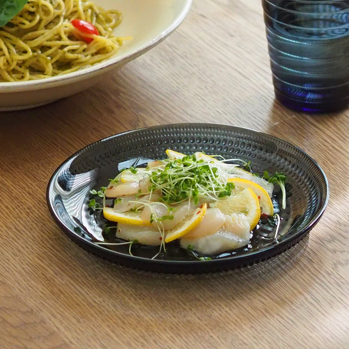 イッタラ　カステヘルミ　プレート　17cm　ダークグレー　/　iittala　Kastehelmi