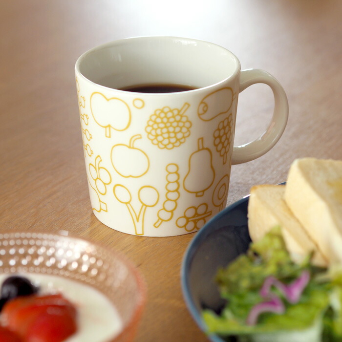 イッタラ　オイバ　トイッカ　フルッタ　マグカップ　0.3L　イエロー　/　iittala　Oiva Toikka