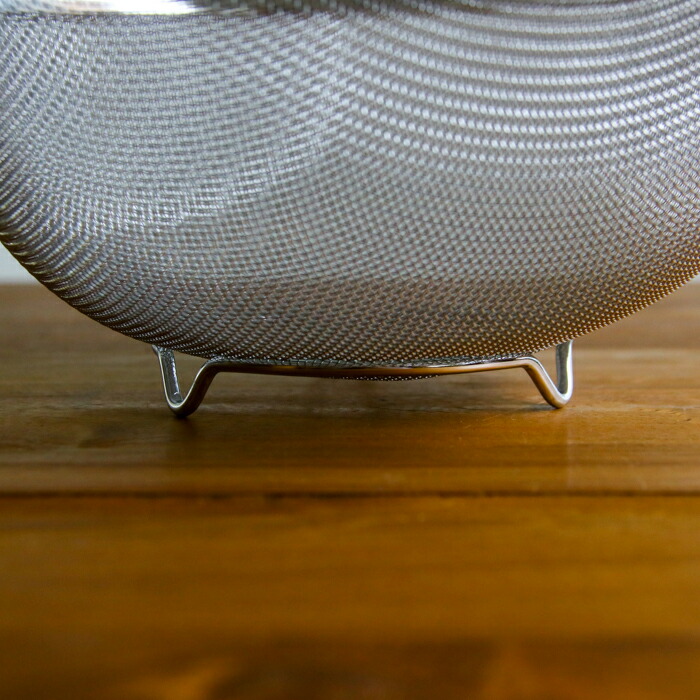 工房アイザワ　柄・足付ストレーナー　20cm