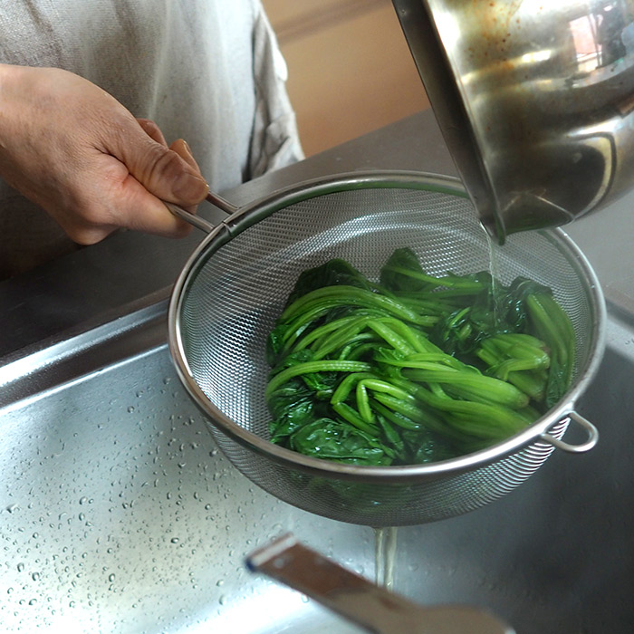 工房アイザワ　柄・足付ストレーナー　20cm