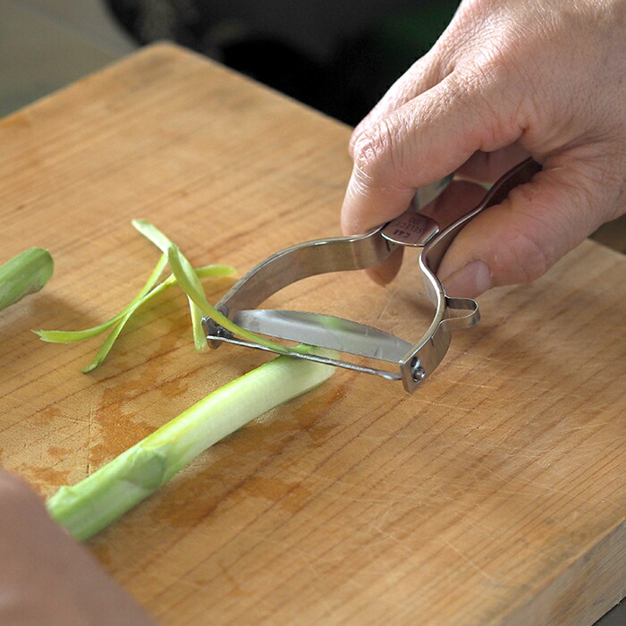 貝印　SELECT100　T型ピーラー　/　Kai