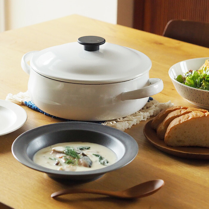 野田琺瑯　LUKE（ルーク） 浅型キャセロール 25cm　ホワイト