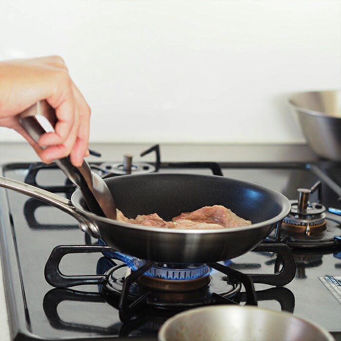 中尾アルミ製作所　キングフロンフライパン浅型 18cm