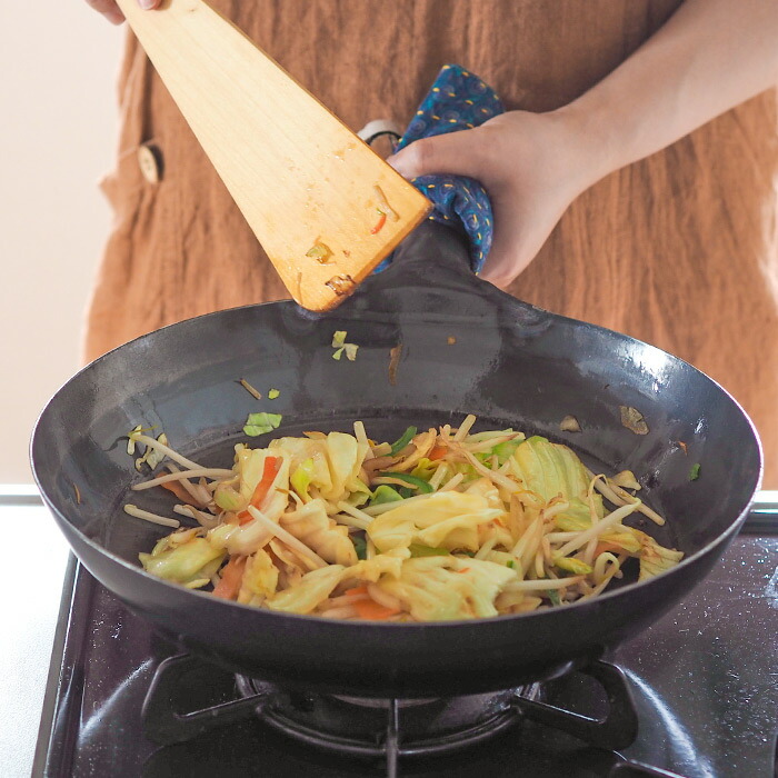 【公式】山田工業所　鉄打出【丸柄フライパン】 （1.6mm） 30cm 空焚き済み