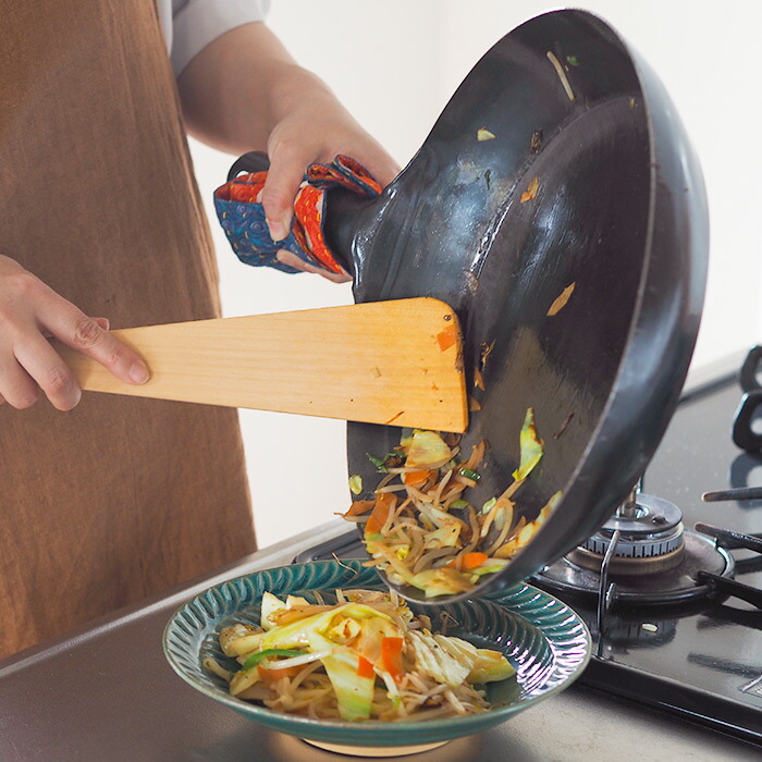 【公式】IH対応　山田工業所　鉄打出【丸柄フライパン】 （2.3mm） 30cm 空焚き済み