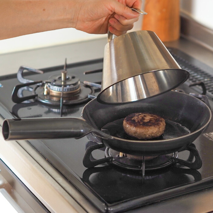 【公式】山田工業所 鉄打出【丸柄フライパン】 (3.2mm) 22cm 空焚き済み