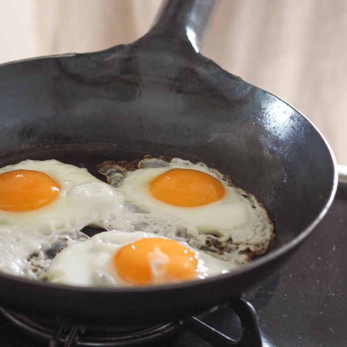 【公式】IH対応　山田工業所　鉄打出【丸柄フライパン】 （3.2mm） 24cm 空焚き済み