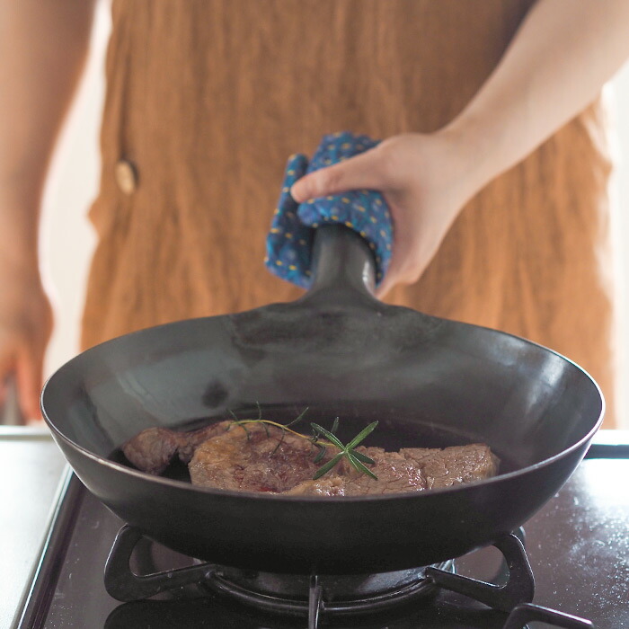 【公式】山田工業所 鉄打出【丸柄フライパン】 (3.2mm) 26cm 空焚き済み