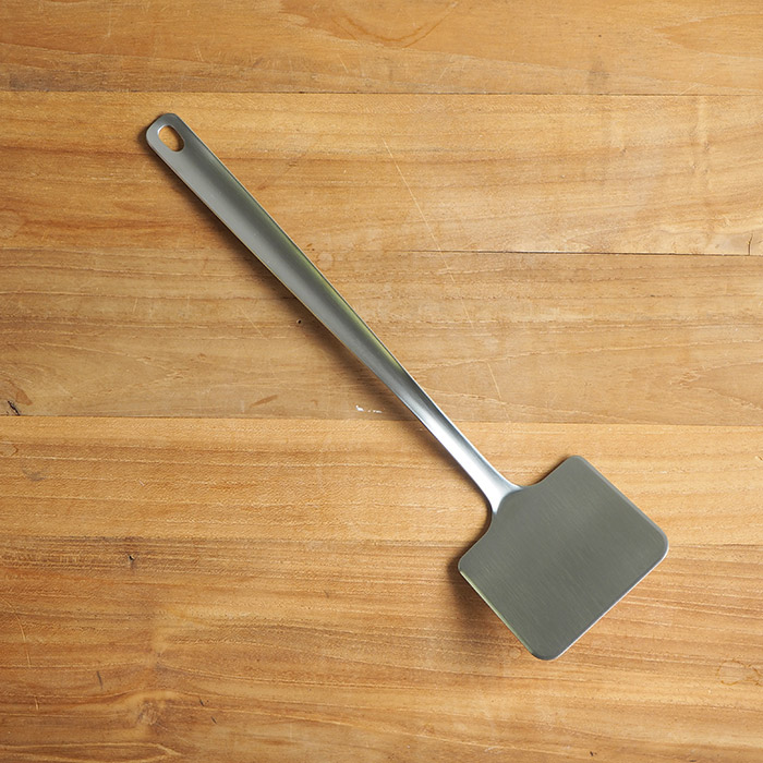 一菱金属　すくいやすく返しやすいターナー